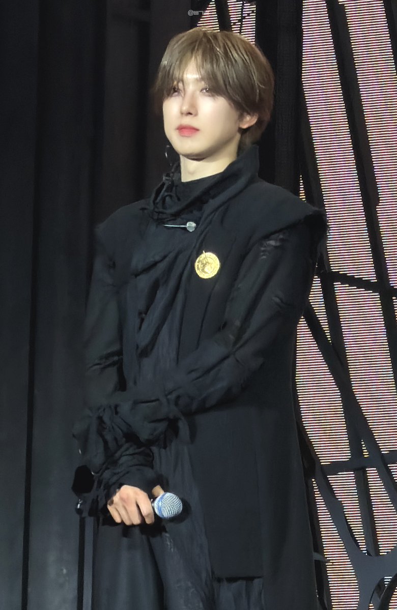 빢구라 tweet media