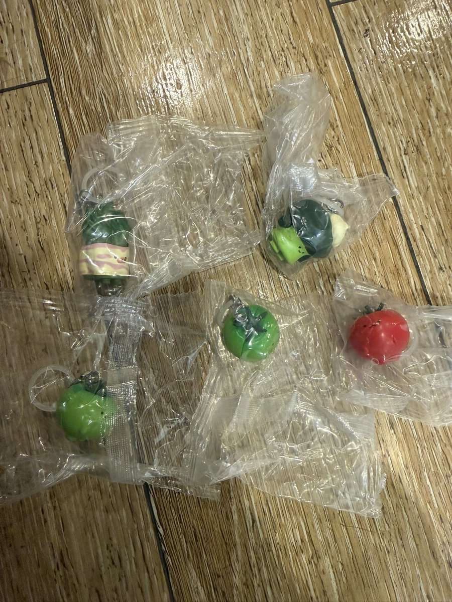 取引垢 tweet media