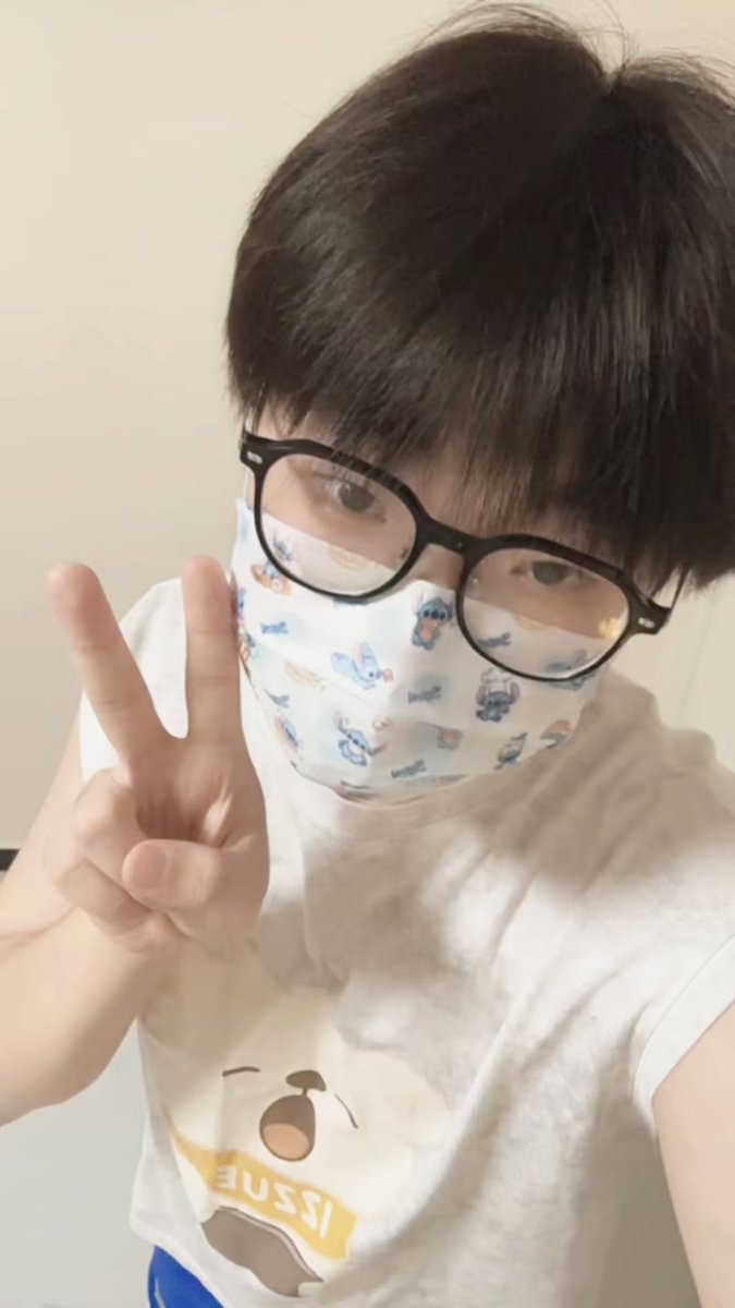 阳伊 tweet media