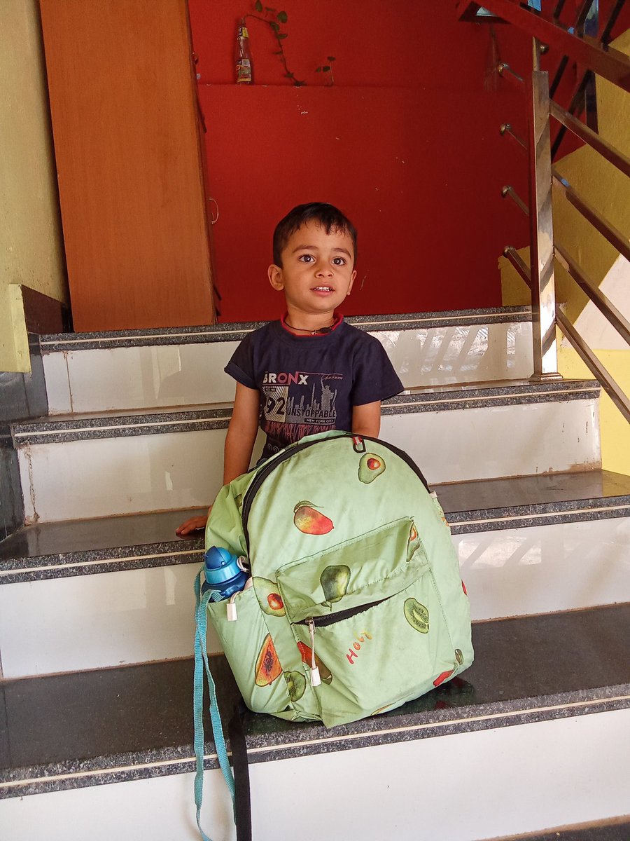 Pramodkirar111's tweet image. #schoolbag