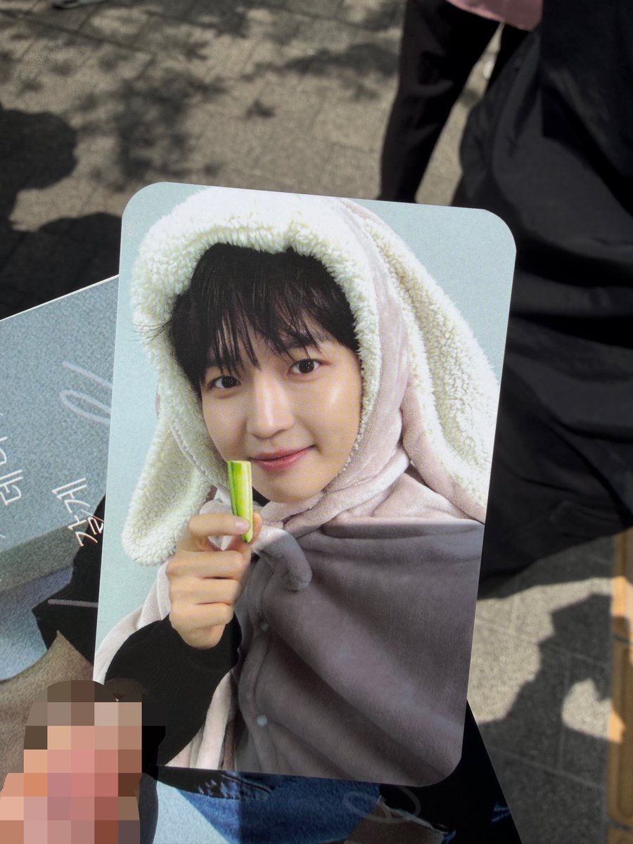 dkdld_0527's tweet photo. 260423 엠카운트다운
#김재환 https://t.co/rortIXaZld