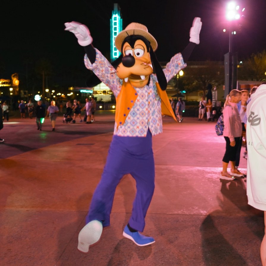 sikip's tweet photo. ダンスパーティーも楽しかった！
#ThatMagicalFeeling #DVCMember https://t.co/bW6gXSMEIM