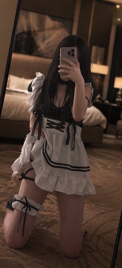 SWAJFQ's tweet photo. 一个老公不够 Grok调过背景哦 #绿帽 #ntr #换妻 #红杏 https://t.co/Jza7eYj2ab