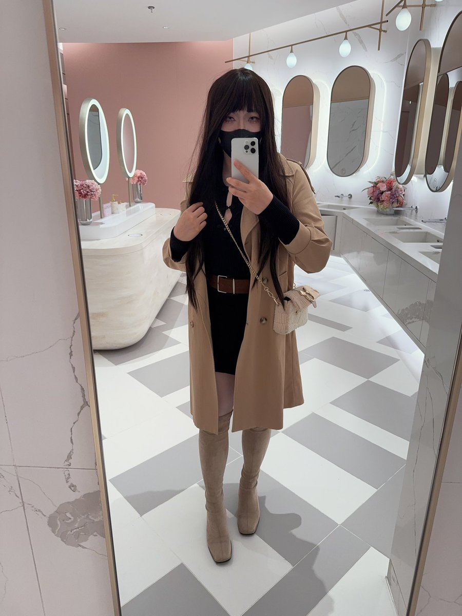 小莹飞(互推) tweet media