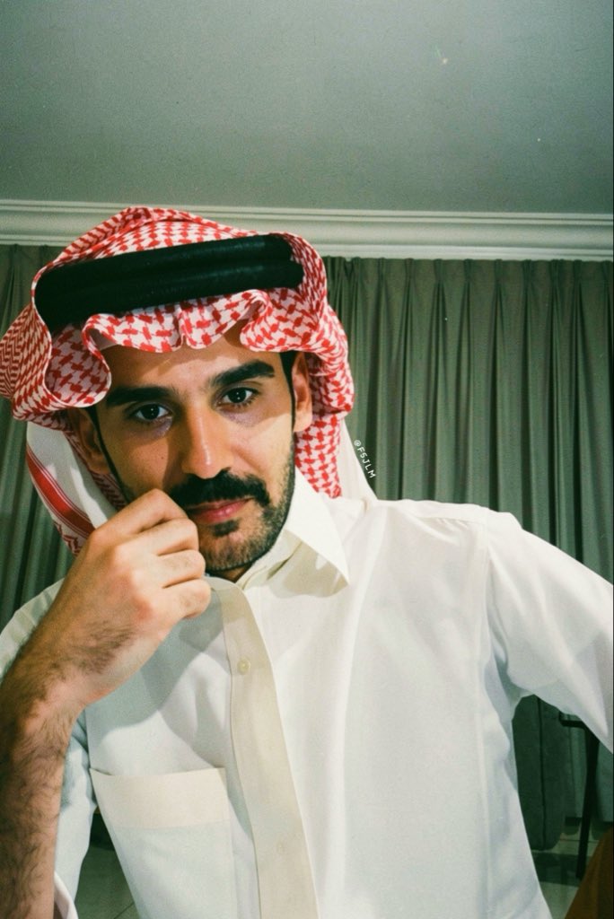 مـريـم tweet media