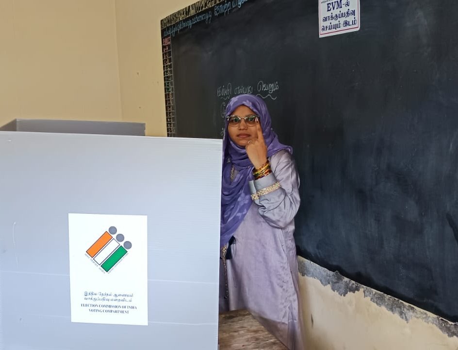 Anis Fathima B.Sc.,LLB tweet media