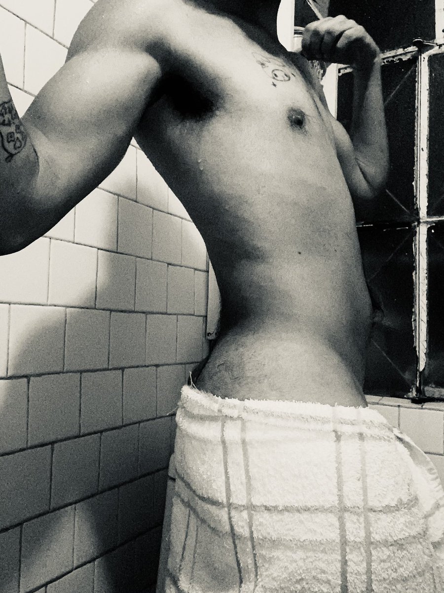 A de Andi tweet media