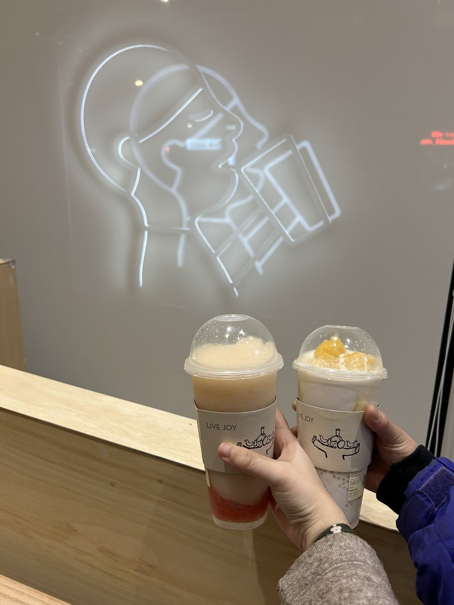 > cousins in shanghai tell me they’re taking me to the best boba in the country
> it’s fucking heytea
> mfw there are Torontos everywhere for those with the eyes to see