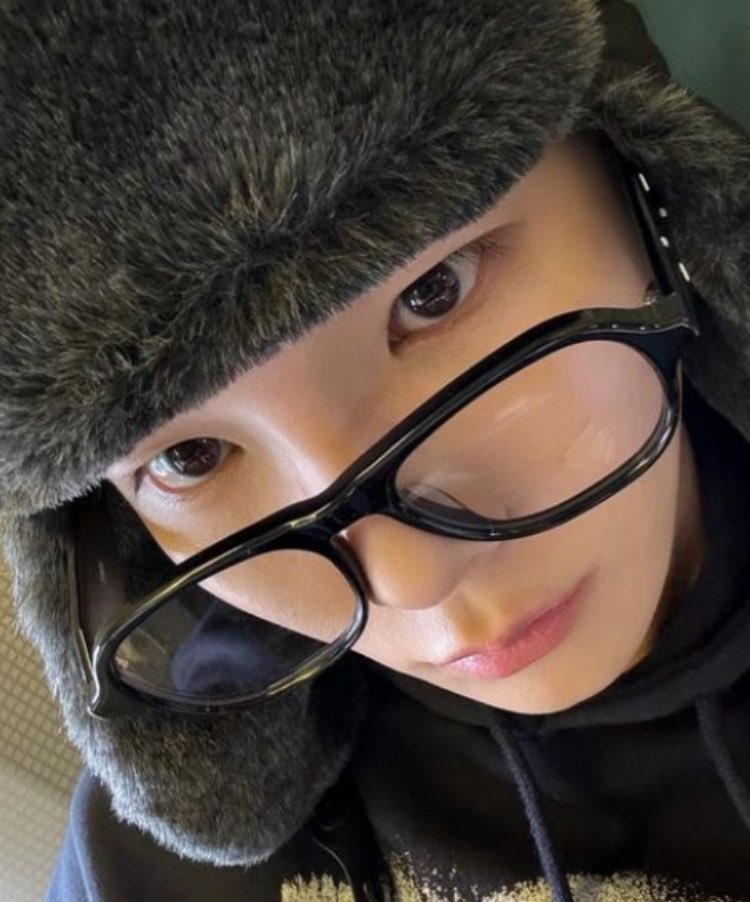 💎lilfreak💎KKB💘LOML💎TAEMCHELLA💎SHINee’sBACK💎 tweet media