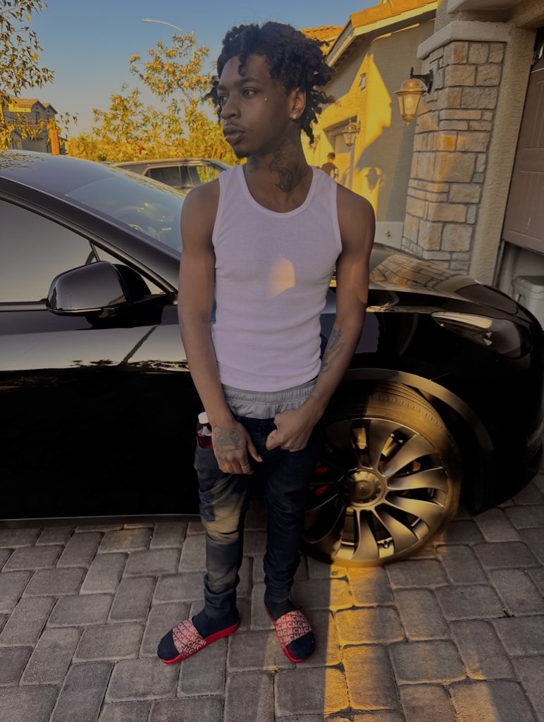 zay tweet media