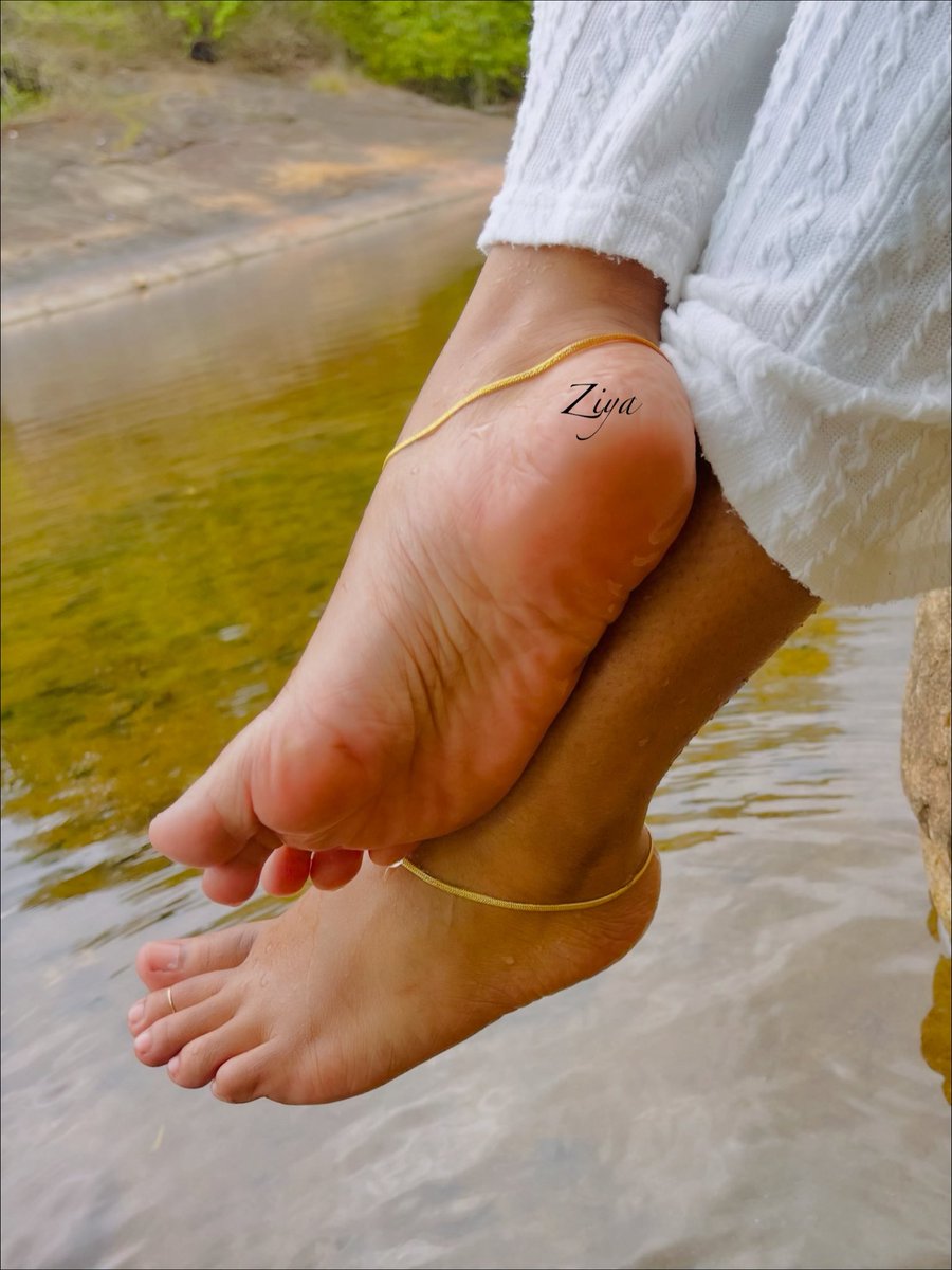 ziya_feetqueen tweet media
