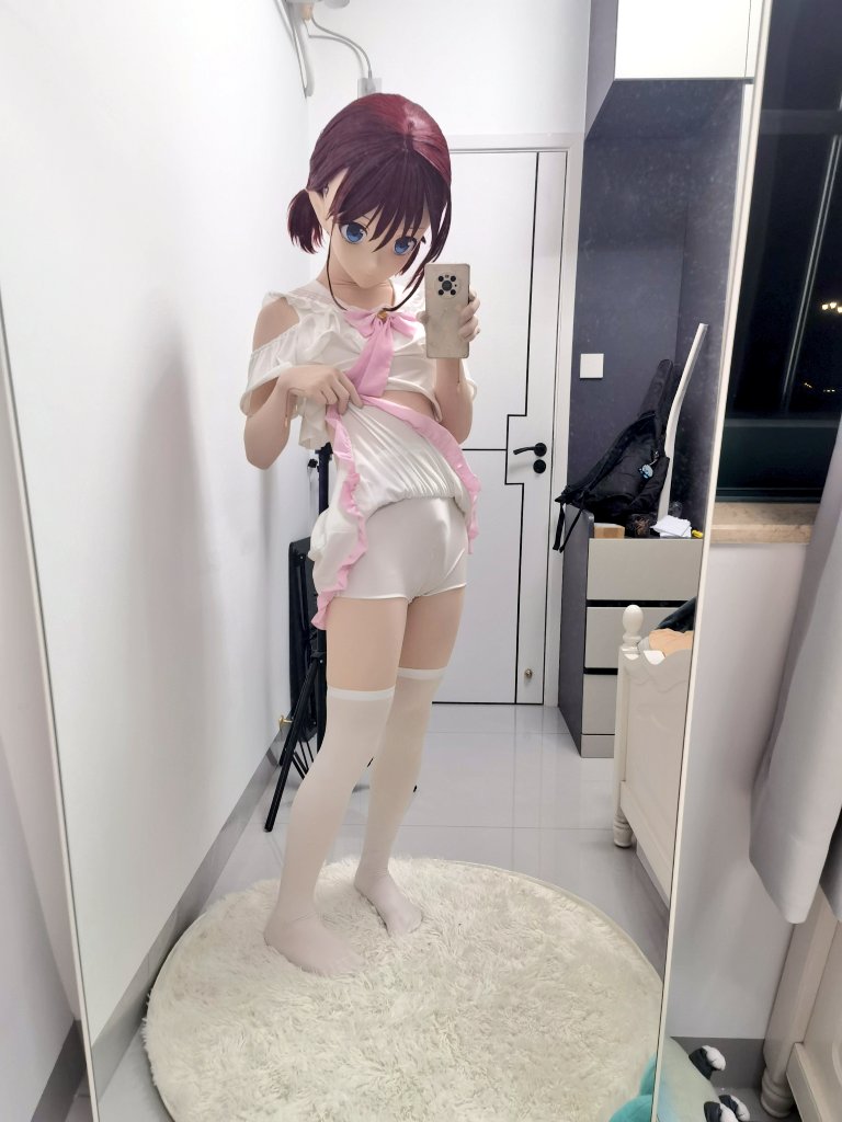 卡奥列娜/Karlrela tweet media