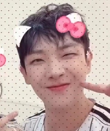 이창선입꼬리 tweet media