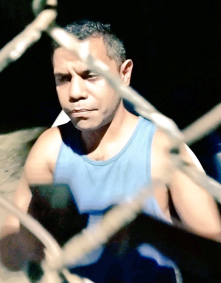 AlertaCaracas's tweet image. #Alerta Comunidad #Gay de #Caracas y Toda la Gente Buena de #Venezuela con el #Malandro Elioenay Bravo Morales V18954333 de Ud2 #Caricuao: Sexopata Estafador y Aberrado Extorsionador! Ladrón de 600$ y Agresivo Criminal! #X #Maracaibo #Barquisimeto #Maracay #Valencia #Delcy #Trump