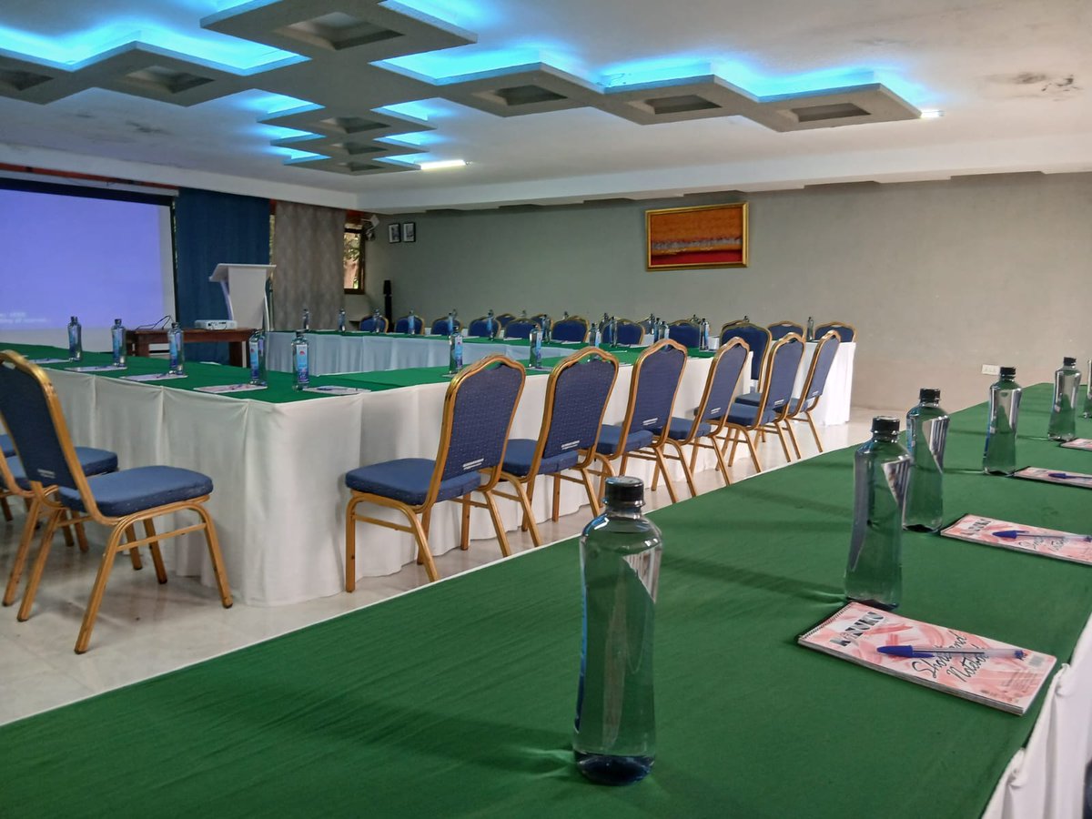 AmbulexLtd's tweet image. Setting the stage in Kajiado County for a crucial training by Ambulex, empowering Community Health Promoters who serve as the first responders at the community level. Strengthening skills, saving lives . #EmergencyResponse #Kajiadob