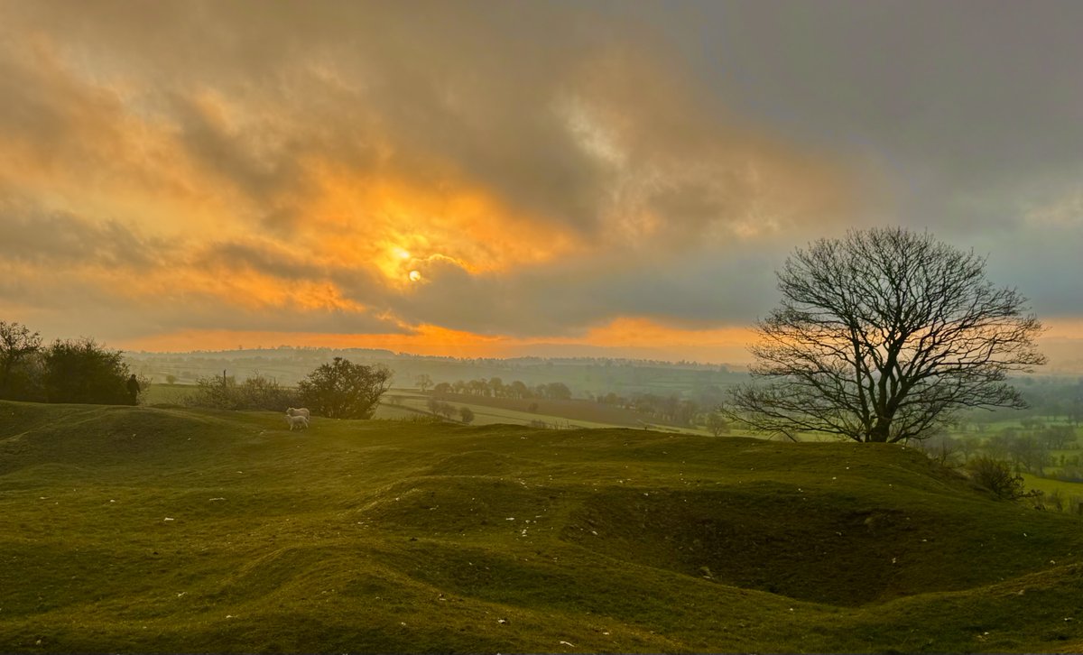 Aneedtopaint's tweet image. Another day begin. #Shropshire #Nature