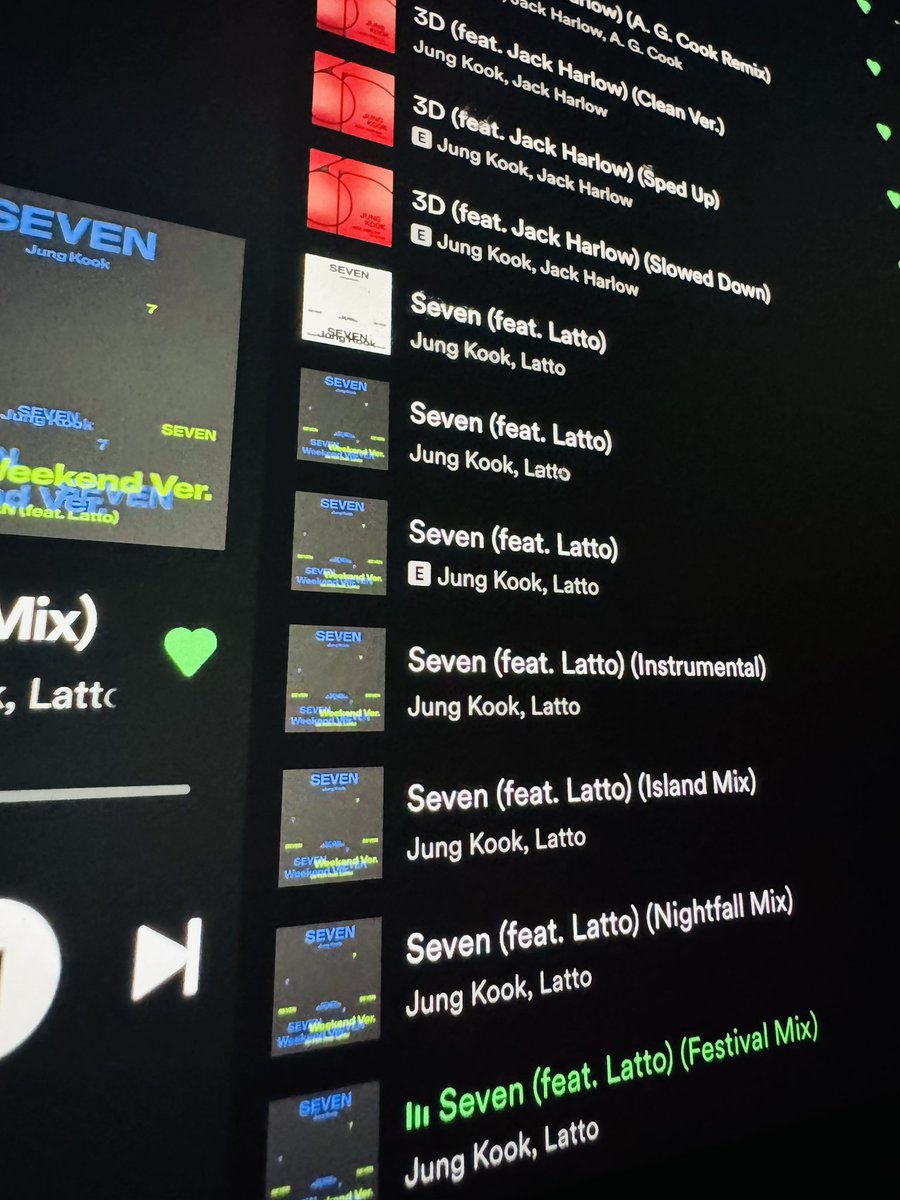 Bella1247320's tweet image. STREAM FOR JUNGKOOK
#JUNGKOOK #SEVENTO3BILLION
💛✨👑👑👑👑👑👑👑👑✨💛