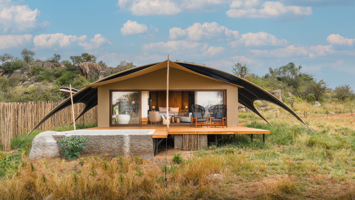 BontelSafaris's tweet image. Perched on the edge of the wild in the Serengeti National Park 🌄

Warangi Ridge Lodge by The Wilderness Collection isn’t just a stay—it’s an experience. Raw beauty, refined luxury, unforgettable moments. 

#Serengeti