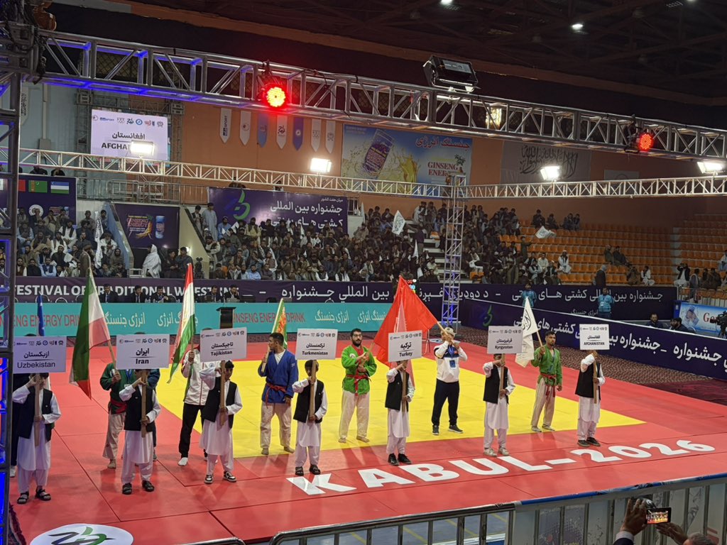 Mutmaeen tweet media