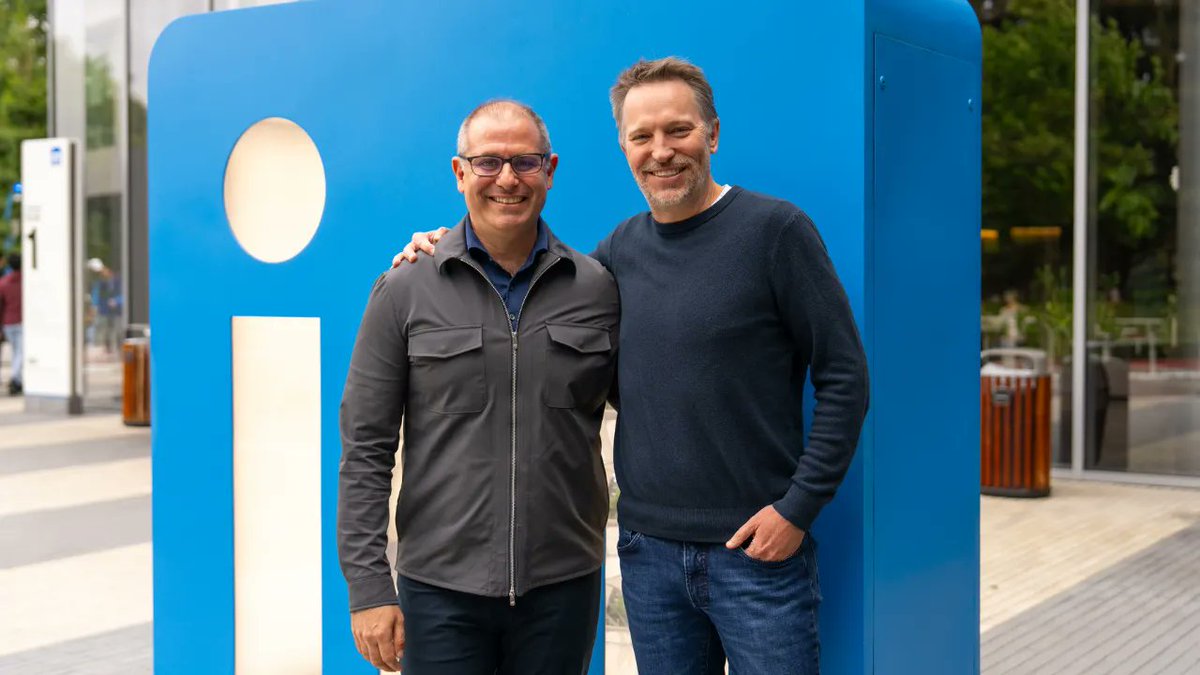 BestMediaInfo's tweet image. LinkedIn names Dan Shapero as CEO 

bestmediainfo.com/mediainfo/medi… 

#CEO #Microsoft #LinkedIn #RyanRoslansky #Leadershipappointment