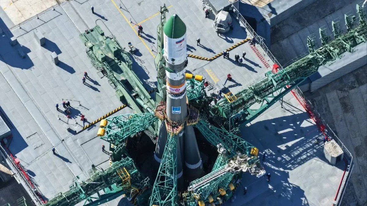 RevesdEspace's tweet image. 🚀 Une Soyouz 2.1a, avec le cargo de ravitaillement #ProgressMS34 à son bord, a été roulé sur le pas de tir ce jeudi matin.
Décollage prévu samedi 25 avril à 22h21 UTC à destination de l' #ISS. L'amarrage est prévu mardi 27 avril.
📷 Roscosmos