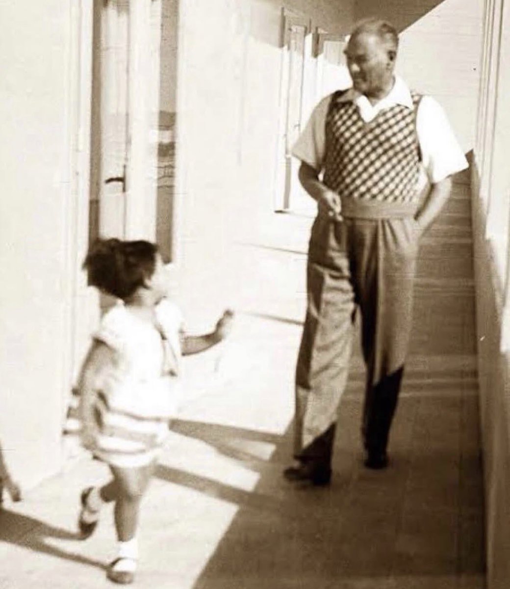 projeksin atonal sanat tweet media