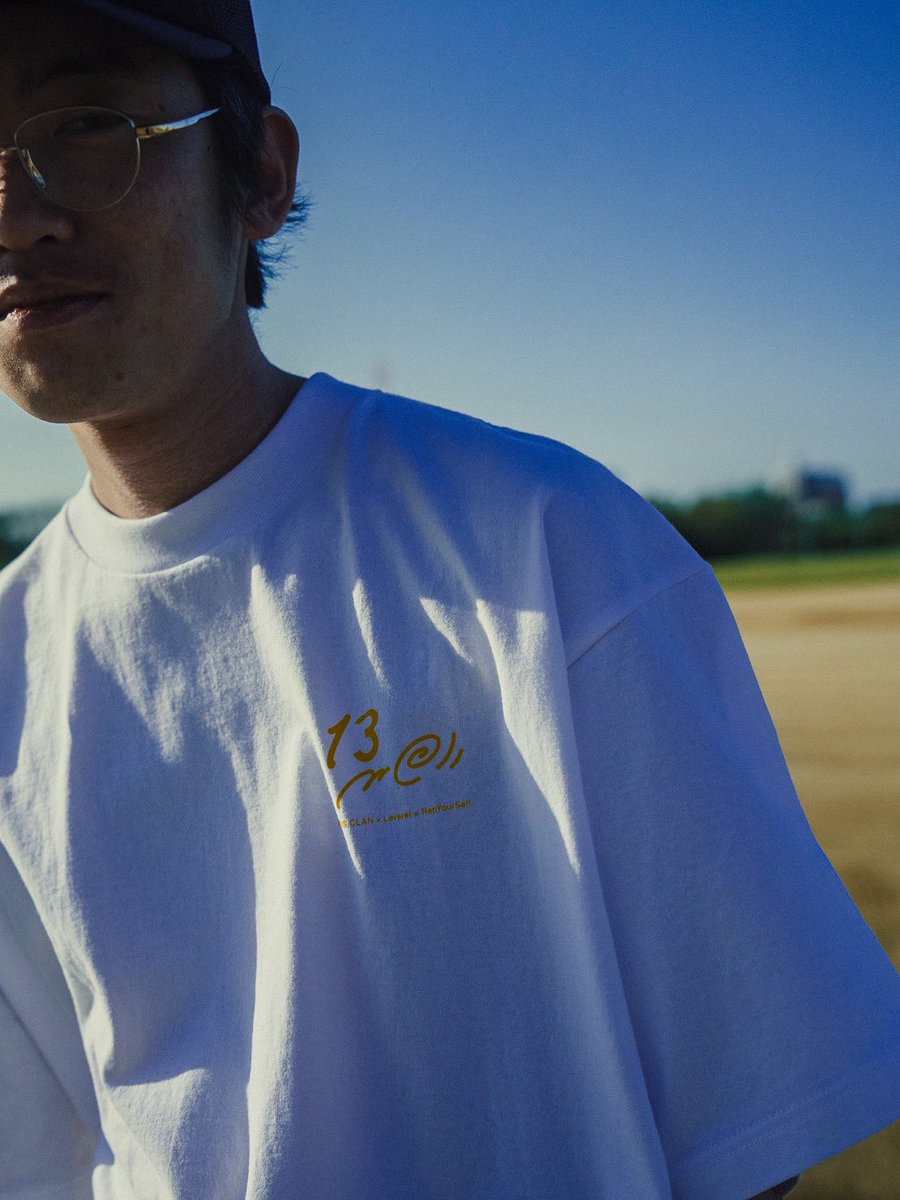 65kicks's tweet image. KICKSCLAN × LEVAREL × RepYourSelf 

"13th T-SHIRTS"

KICKSCLAN 13th Anniversary Exclusive

RepYourSelfのビジュアルアプローチと
LEVARELのプロダクト設計が交差し、
KICKSCLANというフィールドで完成した一作。

#repyourself #levarel #kicksclan #13周年 #戸田公園