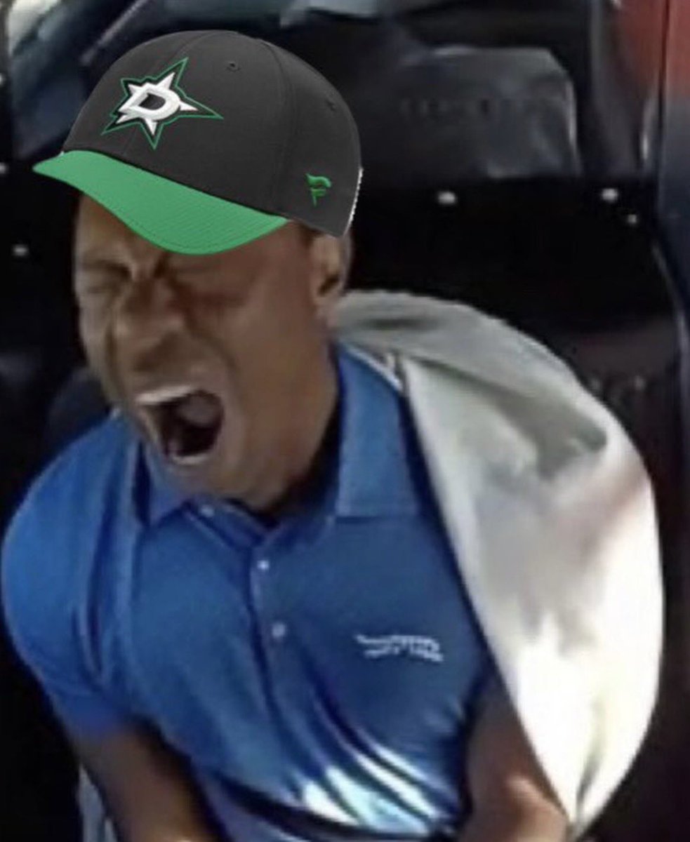 lynz💚🏒 tweet media