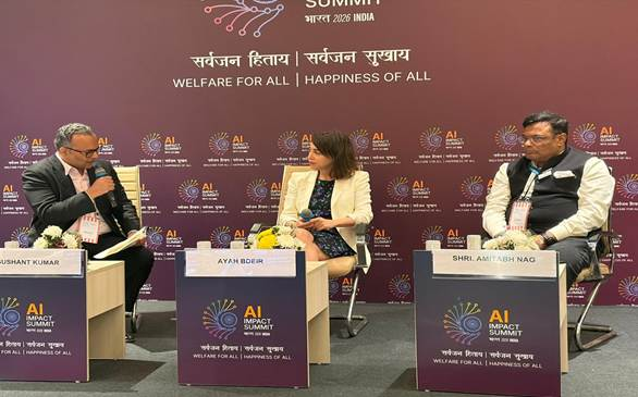 HindiBuzzNews12's tweet image. इंडिया एआई इम्पैक्ट समिट 2026 में ओपन-सोर्स मल्टीलिंगुअल एआई प्रोटोटाइप का सफल प्रदर्शन किया गया। यह पहल देश में भाषाई विविधता को ध्यान में रखते हुए एआई को अधिक समावेशी और सुलभ बनाने की दिशा में बड़ा कदम मानी जा रही है।
#IndiaAI #AIInnovation #MultilingualAI #TechIndia #AIForAll