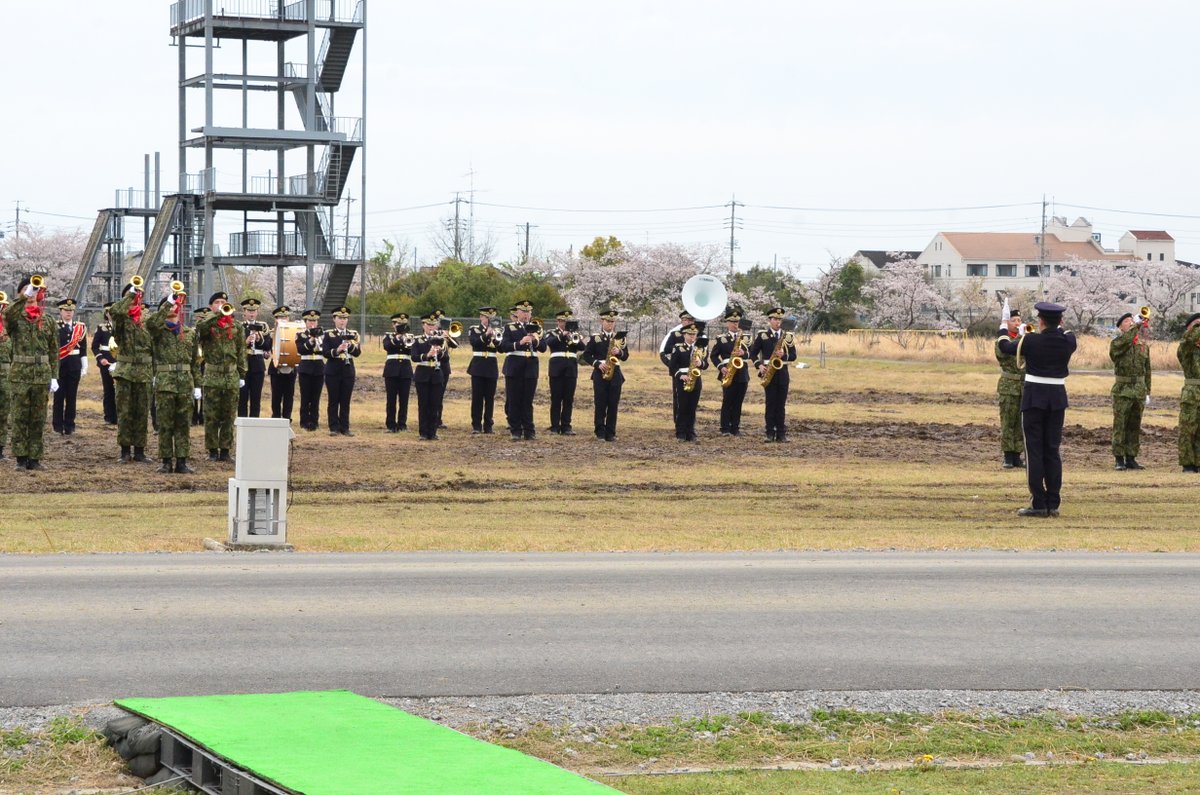 JGSDF_MA_10BAND's tweet photo. 🎶『久居駐屯地開設74周年記念行事』🎵
📍#陸上自衛隊　#久居駐屯地
🗓4/5(日)

記念行事で観閲行進曲をはじめ、#らっぱ隊 との合同演奏も行いました♪皆様ありがとうございました❕
4/26（日）#金沢駐屯地 の記念行事においても演奏します。皆様のご来場お待ちしております。

#第10師団　#第10音楽隊 https://t.co/OmKGFiAD01
