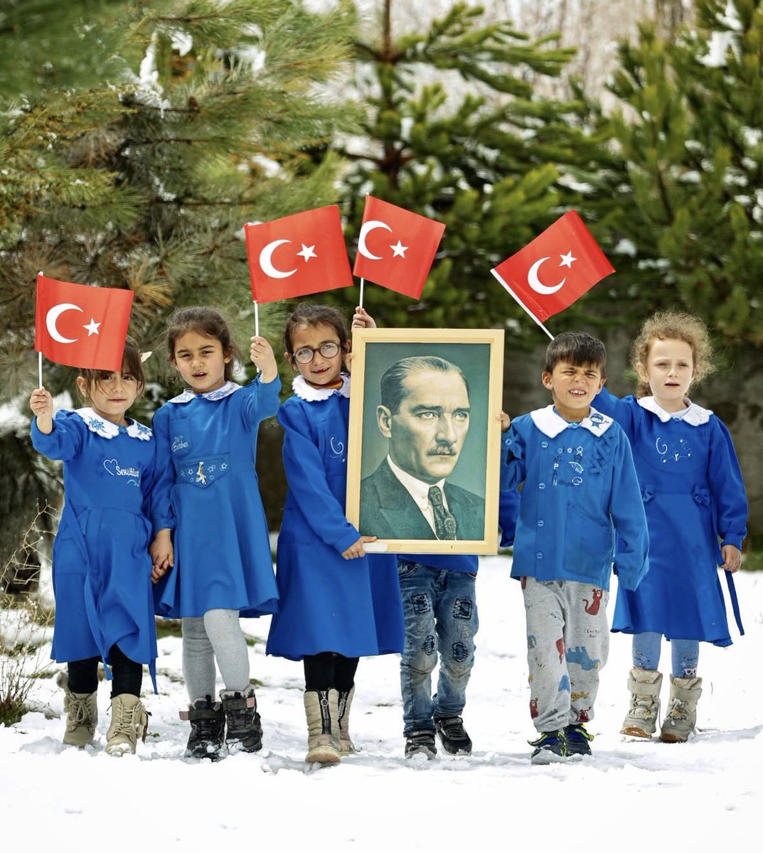 sahinsah27's tweet image. Günaydın☕️
 #23NisanKutlansın #UlusalEgemenlikveÇocukBayramı #Atatürk