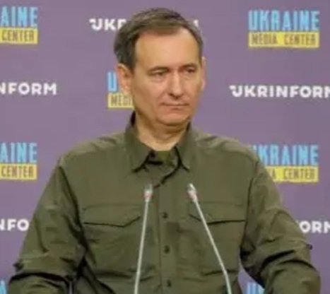 Народний депутат Веніславський запропонував бізнесу торгівлю людьми. Хочеш забронювати працівника - приведи до ТЦК інших 3–10.

У самого Веніславського обидва сина ухилянти. Ховаються в Дубаях

Яка ж цинічна скотина цей Веніславський!