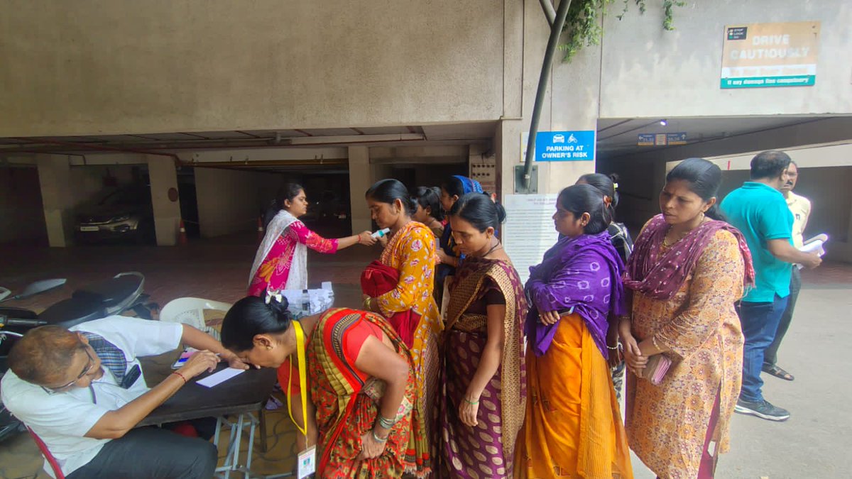 RCPKatraj's tweet image. 18 Apr 26:General Checkup &amp;amp; Medicine Distribution Camp 11 &amp;amp; Breathometer Camp for 137 staff of Trendy Tower,Amanora Park Town  
#rotary #rid3131 #rcpk #katraj #spyrometry #breathometer #generalcheckup #medicinedistributioncamp #satyasaisevasamiti #bharatihospital #amanoraparktown