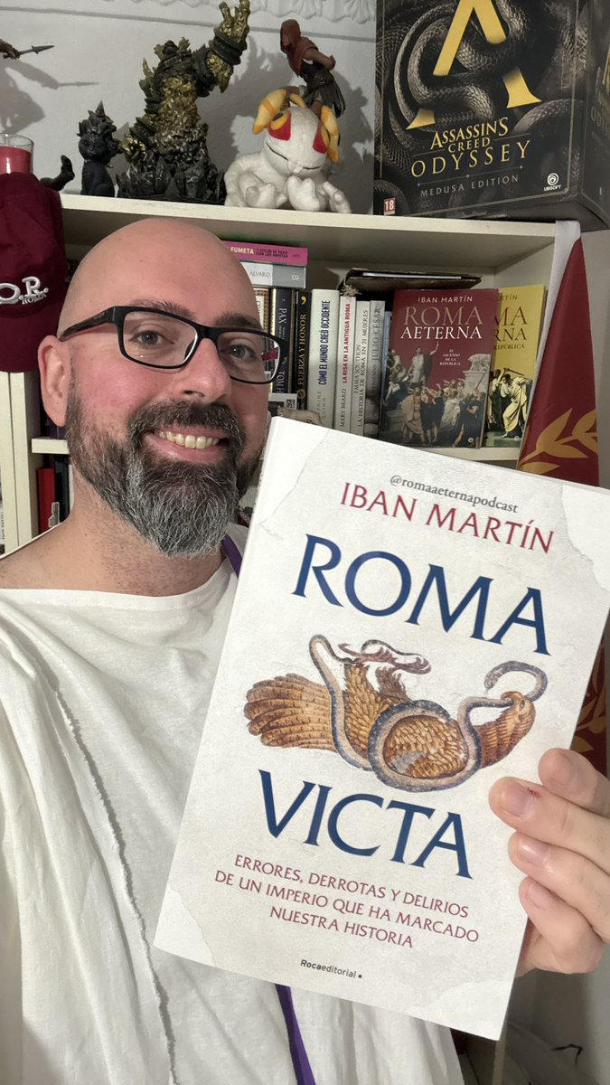 ¡Celebra la lectura regalando una historia de Roma diferente, en la que te propongo un descenso a los infiernos de sus peores errores y humillaciones.

Busca mi nuevo libro en tu puesto de confianza: ROMA VICTA

<a href="/penguinlibros/">Penguin España 🐧📚</a> 
<a href="/RocaEditorial/">Roca Editorial</a>
