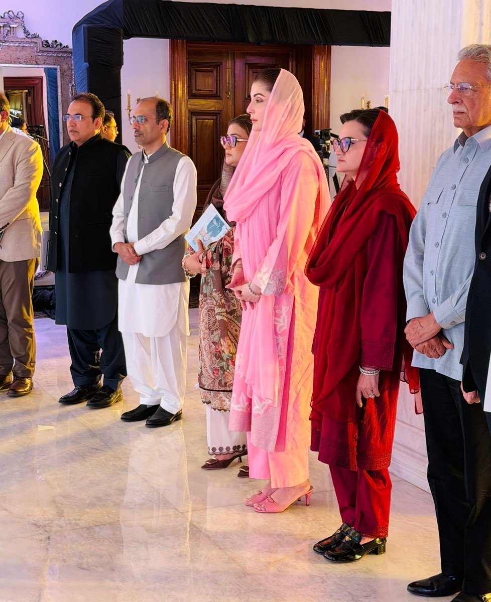Rimmsh_'s tweet photo. 🌸🇵🇰 CM @MaryamNSharif inaugurated “Apna kheet, Apna rozgar scheme” 
Applications available on https://t.co/8IVEeVzQft from 2 - 18 May,2026. https://t.co/Keogpl54bH