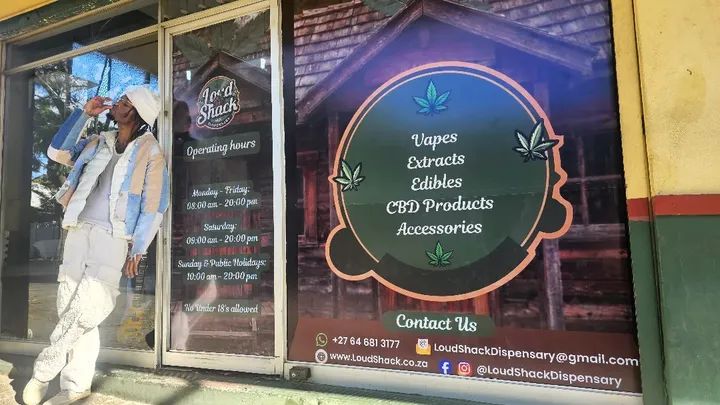 JustG_atm's tweet photo. iDyan just opened shop!!

GOD IS GOOD!!! 

Pull up to tha Loud Shack &amp; get all your THC, CBD &amp; Loud Pack needs met tha right way🤞🏽

Themb' uG 
I got you
💚 https://t.co/pHmMH9ScF7