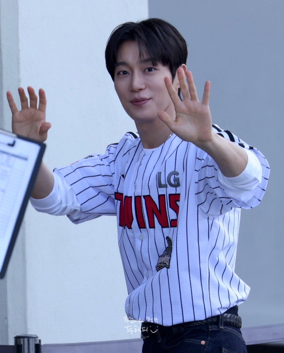 ᴅᴜʜᴀᴘᴘʏ:) tweet media