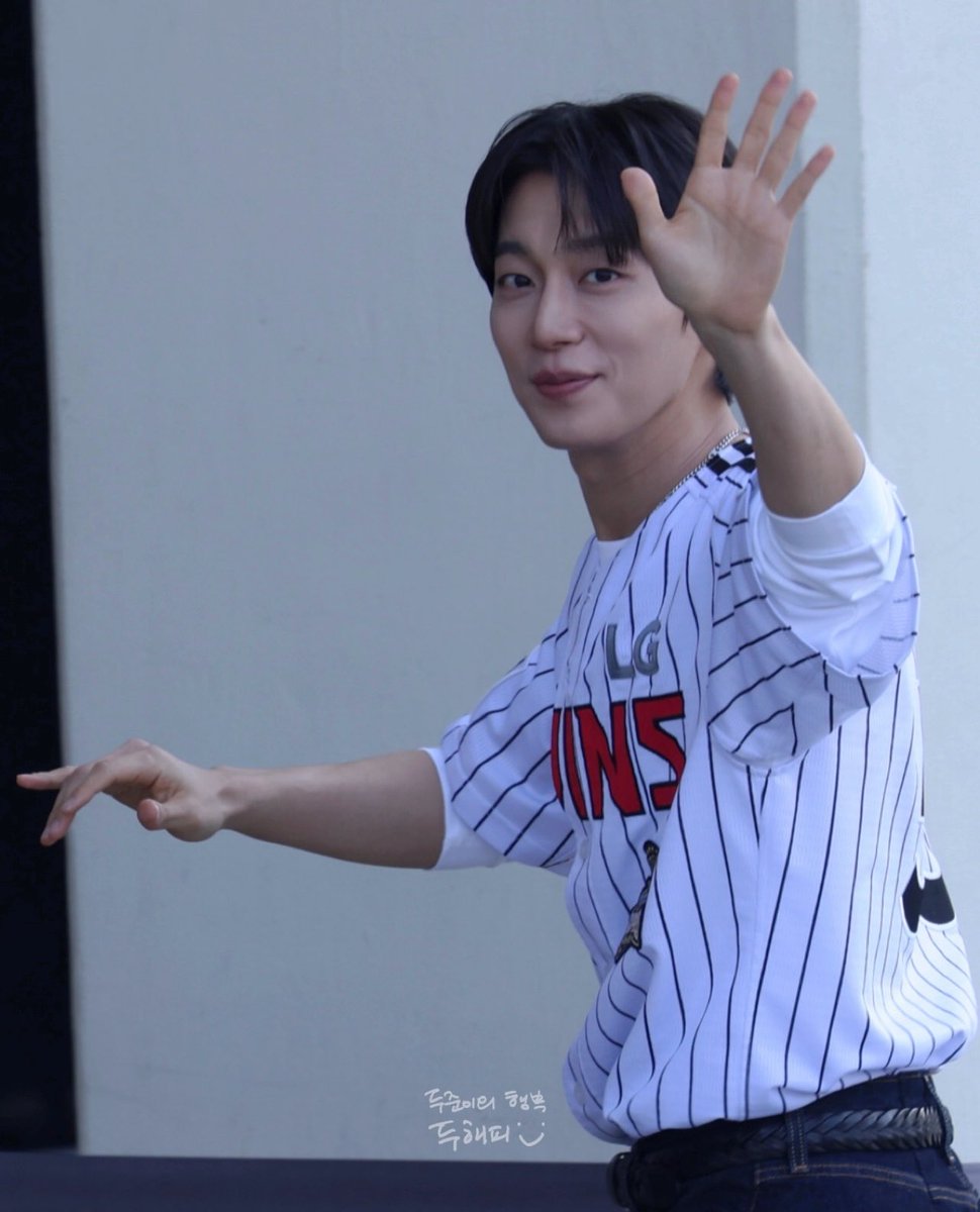 ᴅᴜʜᴀᴘᴘʏ:) tweet media