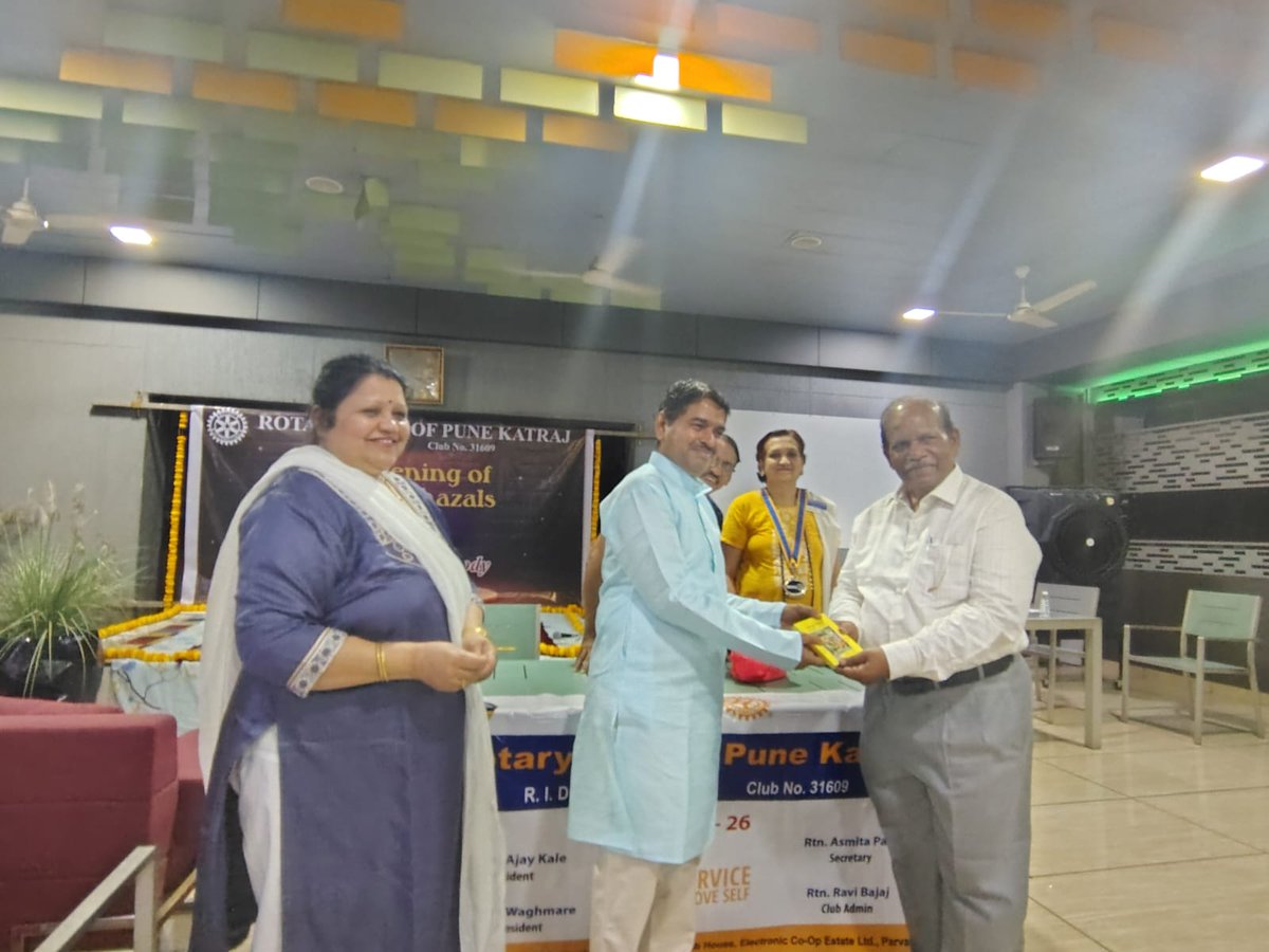 RCPKatraj's tweet image. 18 Apr 26: VP Rtn Vikas Waghmare along with Rtn Uday,Ann Madhura,Rtn Vaishali,Mrs Jarande &amp;amp; Mrs Vinita Joshi presented melodious gazals and mesmerized the audience.All members enjoyed tasty fellowship by Rtn Vikas &amp;amp; Ann Arati Waghmare.
#rotary #rid3131 #rcpk #katraj #gazalprogram