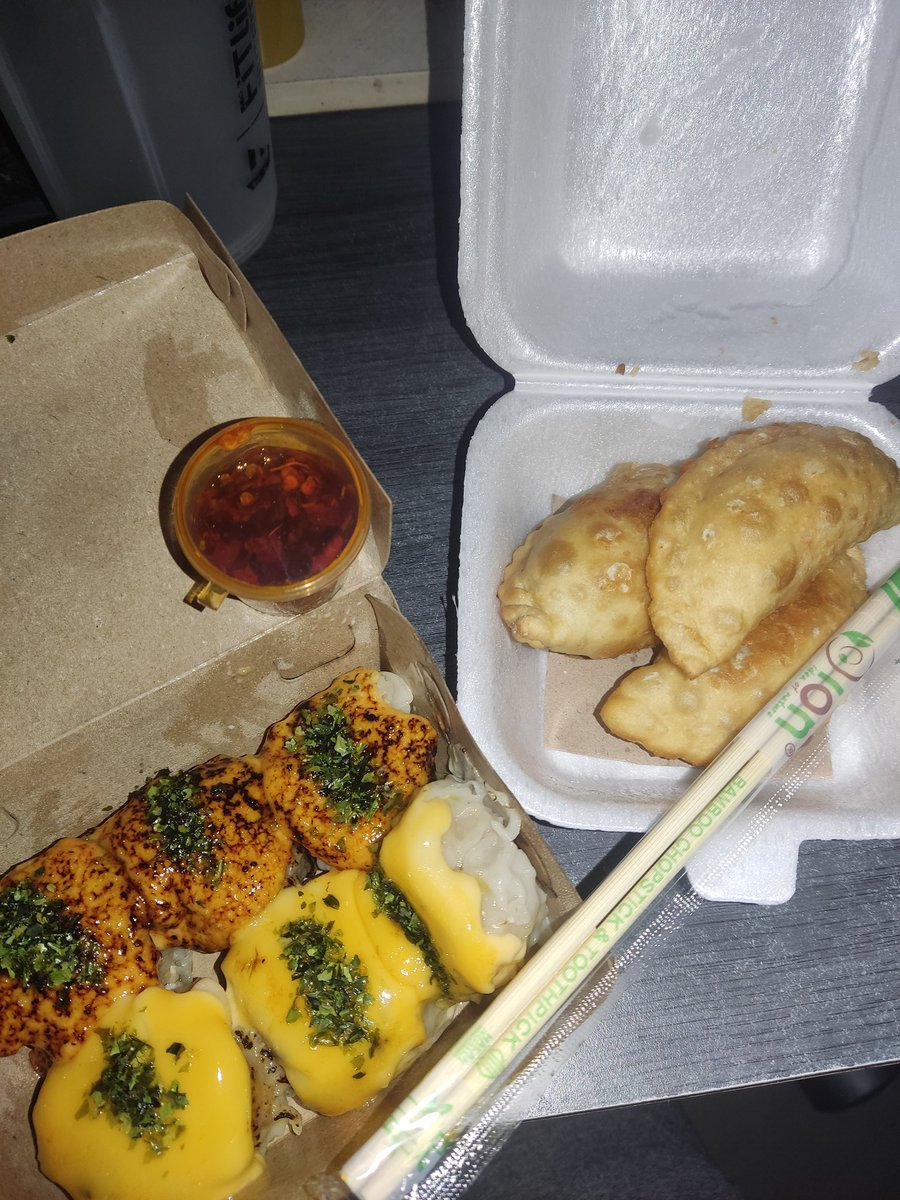 wholesomeyaoi33's tweet image. Gonna eat all of this in one sit #greed #eatingtwt