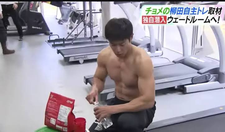 ﾎｴｲ🦅 tweet media