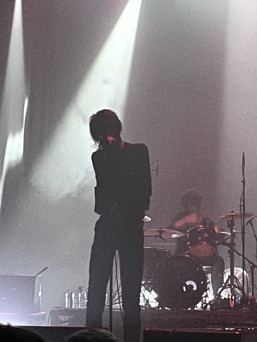 shoegrazzze's tweet image. Early April Show now up #ondemand via @4zzzradio &amp;amp;  @thefaceradiobk before @thehorrors played in #bne (pics attached). 

👂 Aus bands @chiffonmagnifique @ohonethurman #tomorrowsforecast @selvemusic @specialfeaturesband @slowrip @swapmeetband + a teaser for the @4ad show up next.