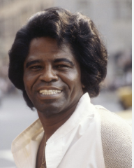 Lord_Talbot64's tweet photo. Why are they planning to erect a statue of James Brown in London? https://t.co/XdQ8YoYx8E