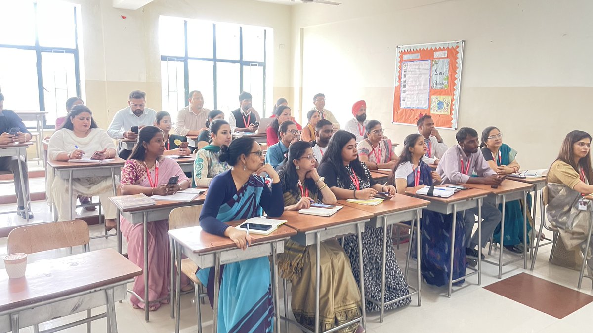ODM_Intl_MGR's tweet image. 📚 Empowering Educators at OIS Mahendragarh!  Teachers engaged in impactful workshops on innovative teaching, competency-based learning &amp;amp; student engagement. 

 Building skills, confidence &amp;amp; a shared vision for excellence! 

#TeacherTraining #ProfessionalDevelopment #growwithodm
