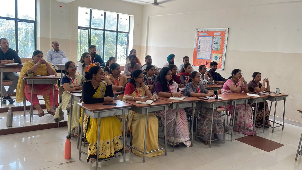 ODM_Intl_MGR's tweet image. 📚 Empowering Educators at OIS Mahendragarh!  Teachers engaged in impactful workshops on innovative teaching, competency-based learning &amp;amp; student engagement. 

 Building skills, confidence &amp;amp; a shared vision for excellence! 

#TeacherTraining #ProfessionalDevelopment #growwithodm