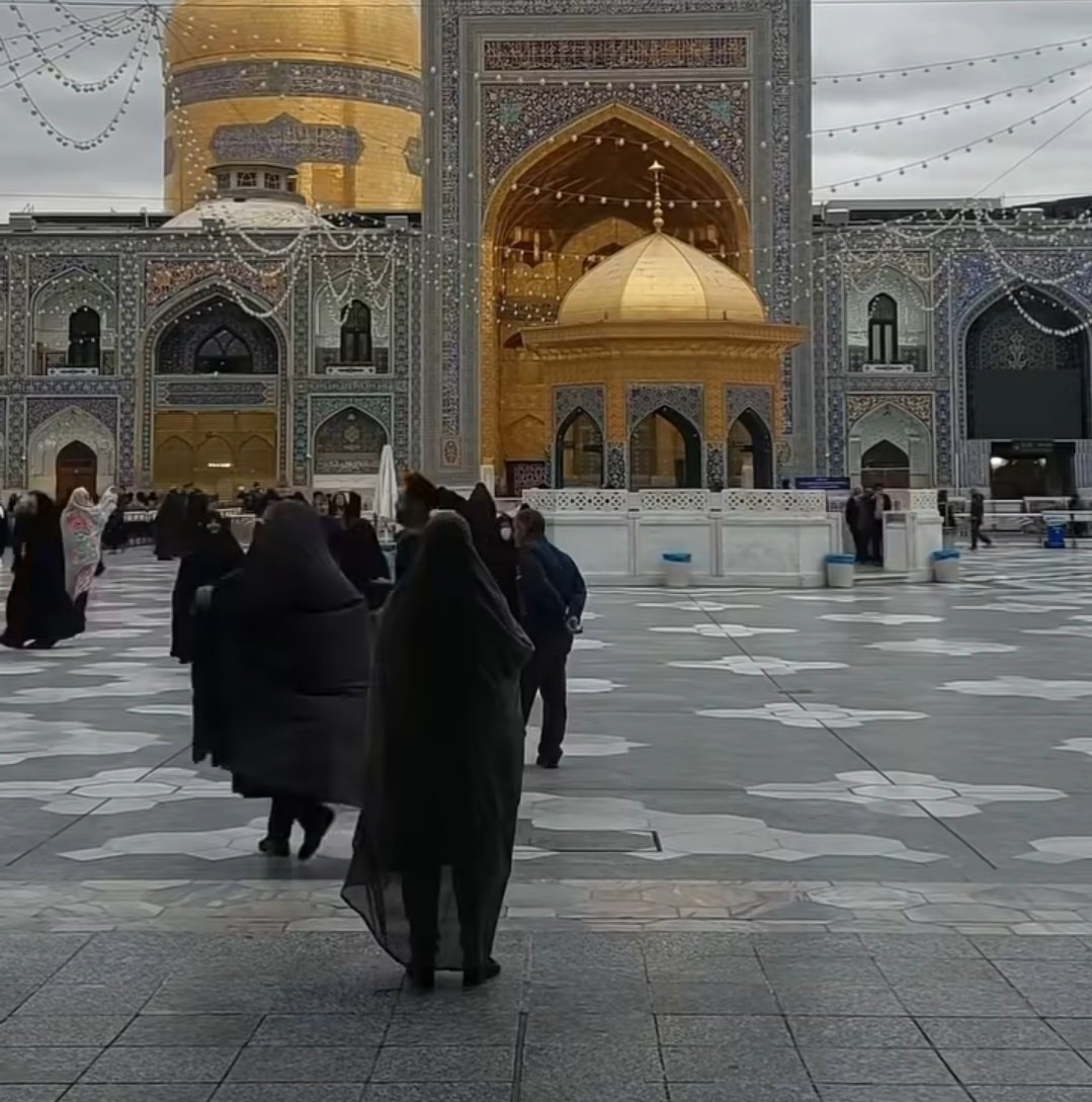 شکر خدا اینجا کریمان سلطنت دارند
عالم به ایران نازد و ایران به سلطانش

#صحن_رضا_جان
#ایران_امام_رضا