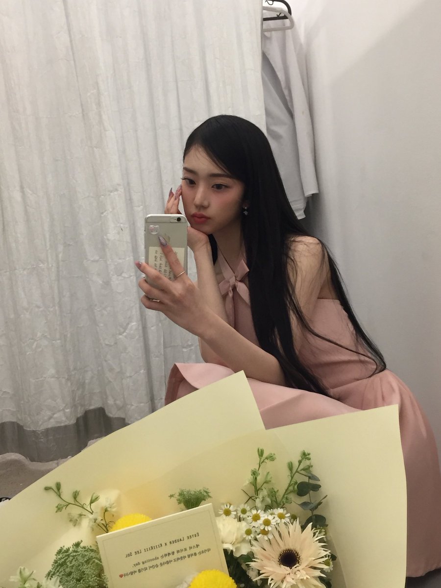 KiiiKiii LEESOL 이솔 tweet media
