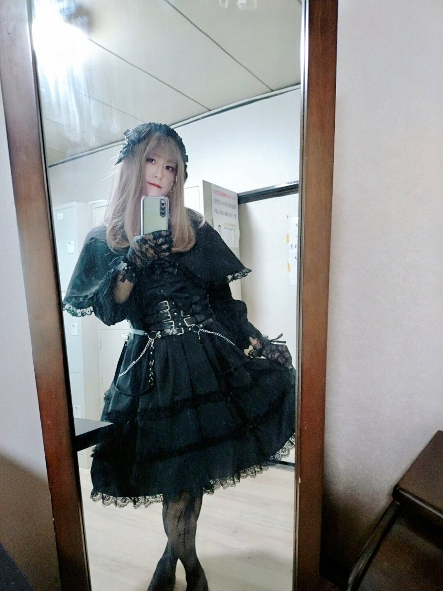 秋田　レナ tweet media