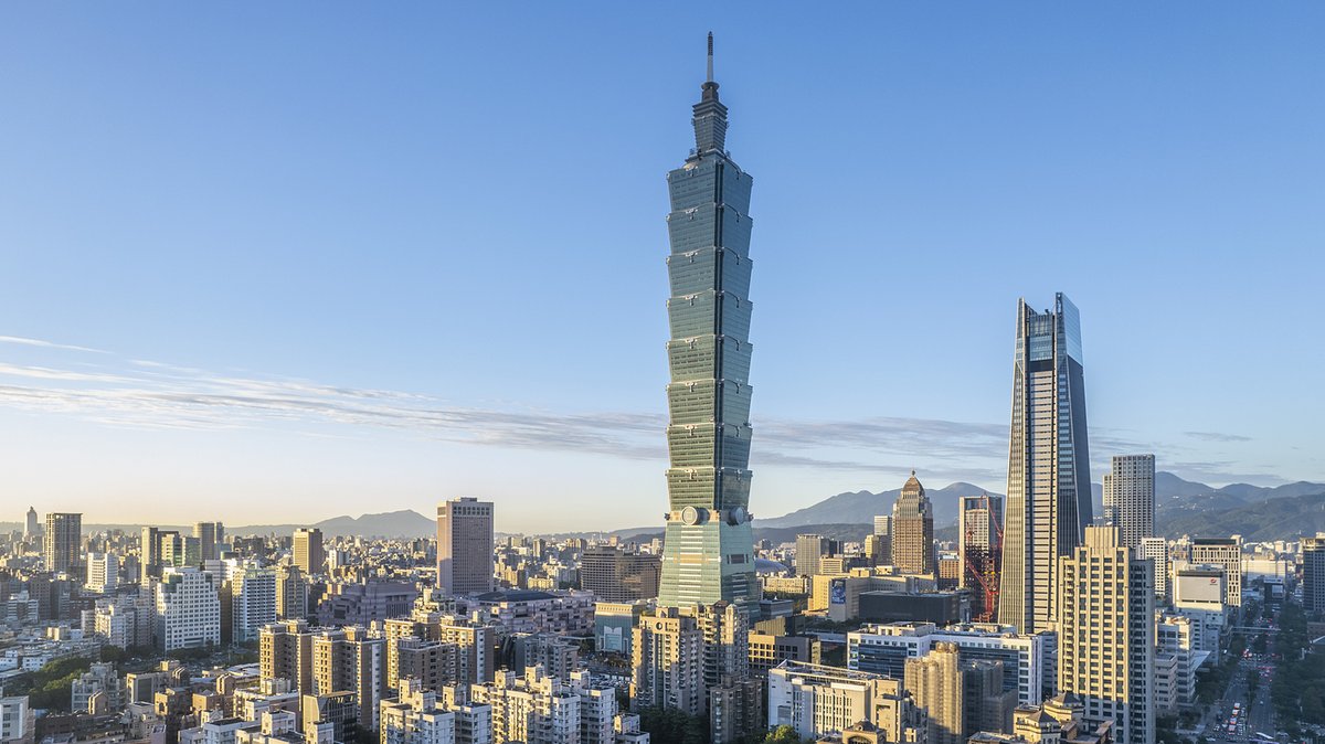 ChinaDaily's tweet image. The Chinese mainland, on Wednesday, accused #Taiwan's Democratic Progressive Party authorities of acting against people's well-being by obstructing a mainland policy package aimed at enhancing cross-Strait exchanges. bit.ly/4ey6bIw