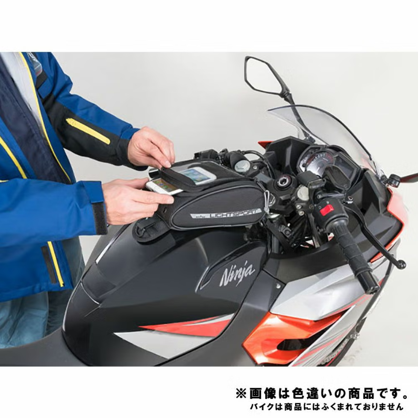NankaiShop's tweet photo. その #タンクバッグ
ゴツすぎない？👀

#NANKAI × #TANAX
アーバンブルーシリーズ🔵
#ライトスポルトタンクバッグ

ちょうどいいサイズ感
🏙️🏍️街乗りにも #ツーリング にも◎

スマホもサッと確認📱✨
“初めて”にもおすすめ👍

【GOLDEN GRAND SALE】は5/6まで
お見逃しなく～

#タナックス #南海部品 https://t.co/KeXC5b23eg